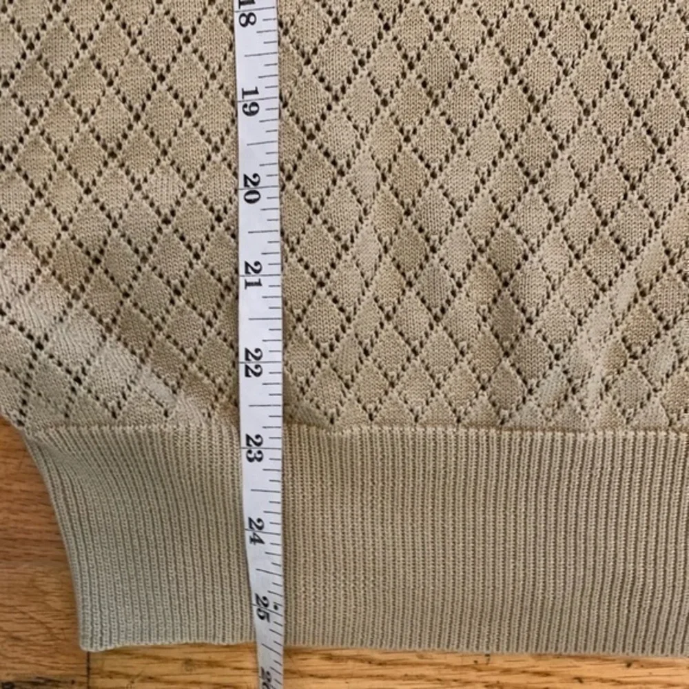 Magaschoni size small sweater